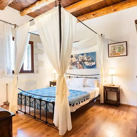 Villa Aloni